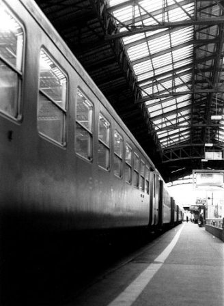 noir et blanc train